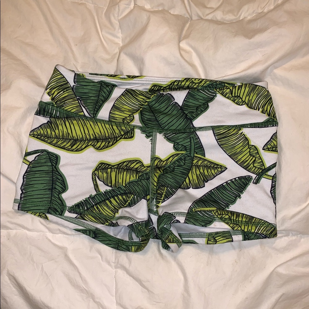 FLEO x DNDL banana leaf shorts